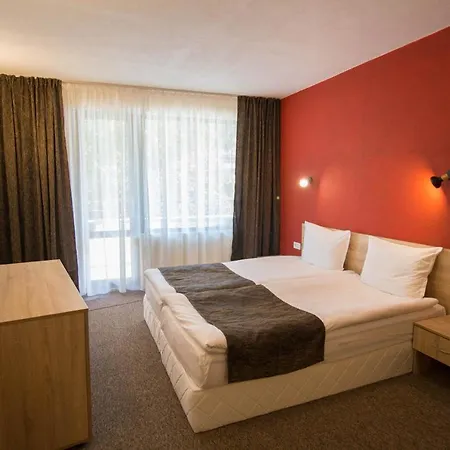 فندق Evridika 3*